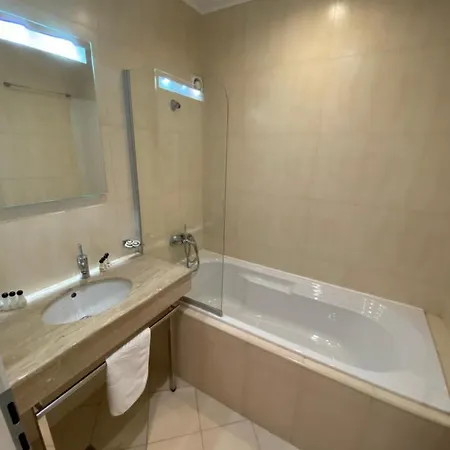 Three Apartment, Ski In&out, Mountain View, * * * * Resort, *